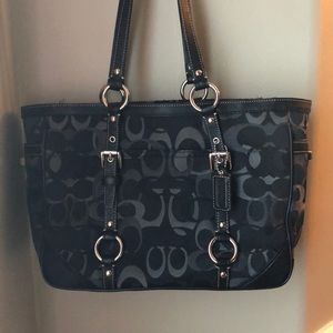 Authentic ♥️Coach black purse pristine condition😃